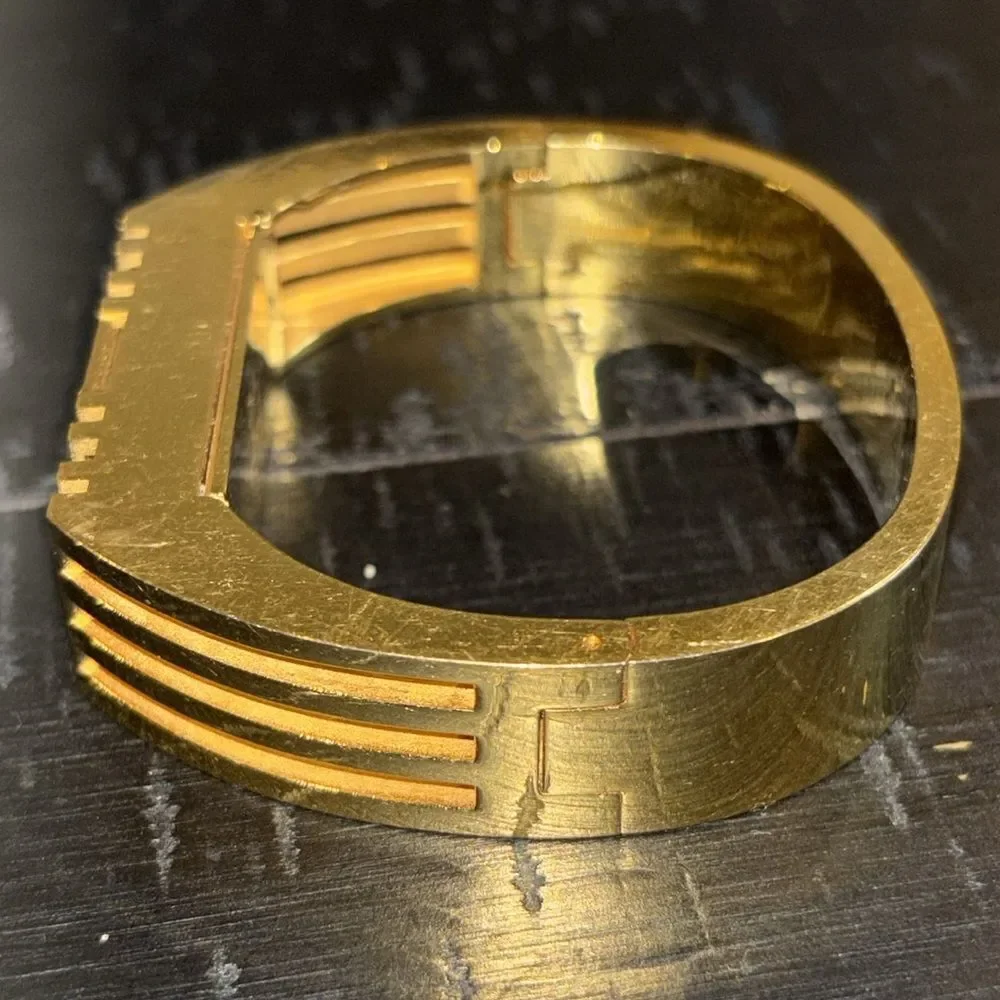 Tory Burch Gold Tone Fitbit Metal Bracelet Geometric Keeper Holder